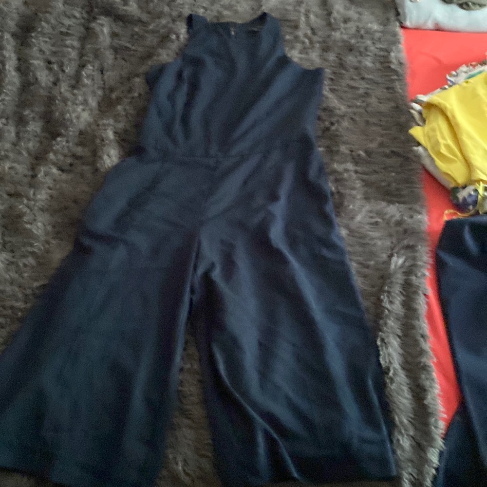 Banana Republic size 8 navy jumpsuit